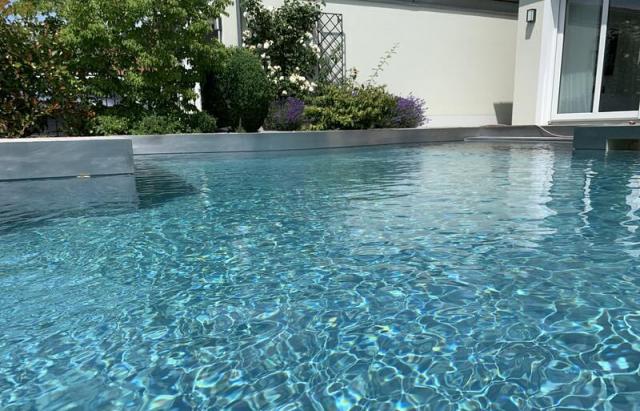 Pool nach der Sanierung